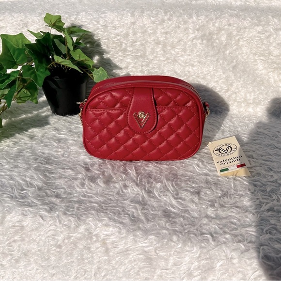 🚫SOLD🚫 🆕 Valentino Orlandi quilted crossbody bag with chain strap - Picture 2 of 13